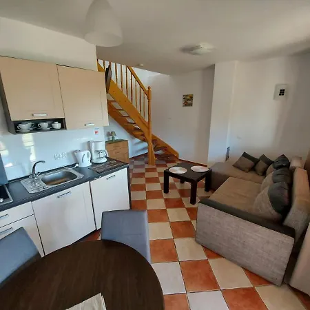 شقة Apartamenty Kolczewo